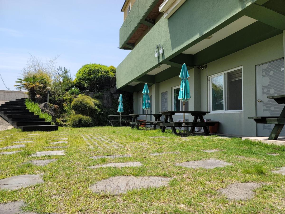 Jeju Oreum Pension Exterior foto